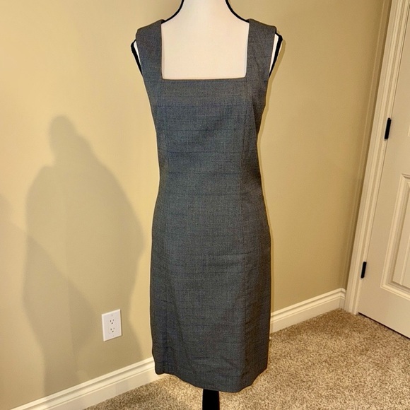 Reitmans Dresses & Skirts - Reitmans Dress Gray Plaid Sheath Midi Square Neck Sleeveless Women’s Size 9